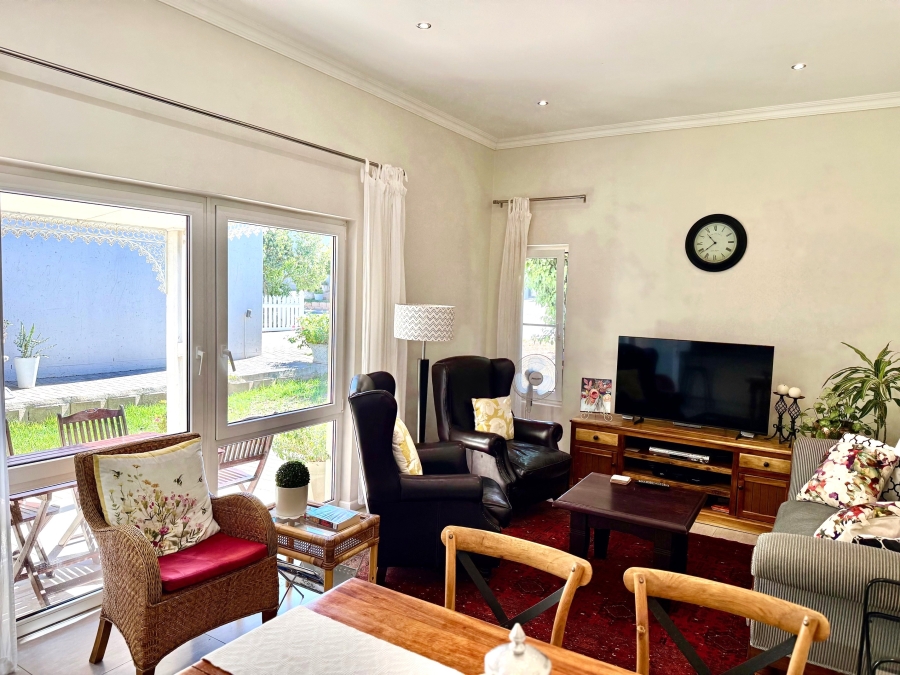 2 Bedroom Property for Sale in Fonteine Retirement Village Western Cape